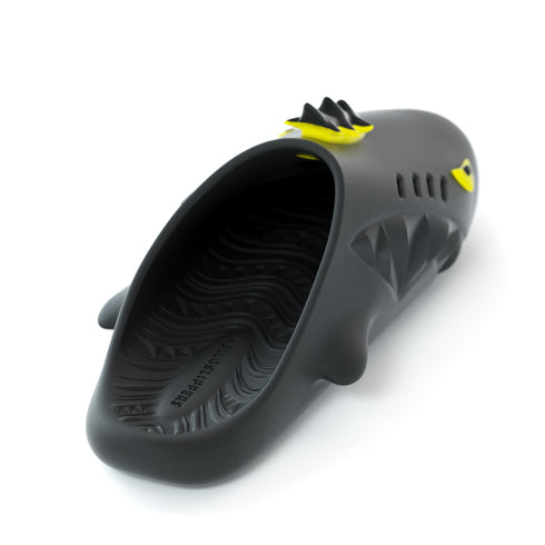 Sharkicks Pro Mule - 激しい稲妻ドラゴン