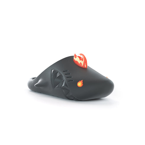 Sharkicks Pro Mule - 火の怪獣