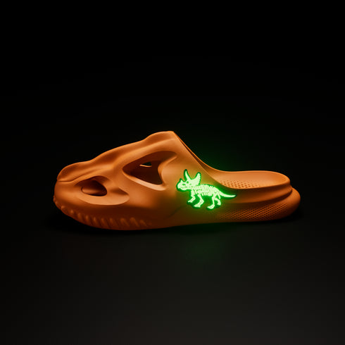 「T-Rex 化石サンダル」用のトリケラトプスアクセサリー