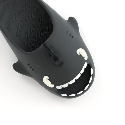 Sharkicks Pro - 黒いスーツ