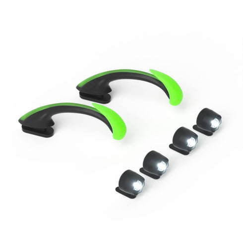 「Sharkicks Pro」用のためのアンコウのヒレとフラッシュライトの目