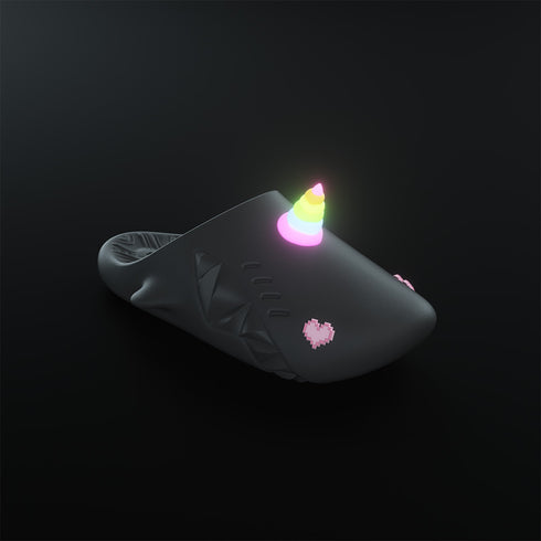 Sharkicks Pro Mule - ユニコーン、ピクセルハートの目