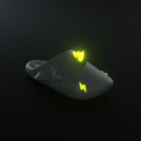 Sharkicks Pro Mule - 鯉ドラゴン、稲妻の瞳