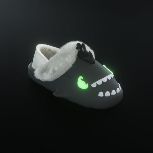 Sharkicks Pro - 冬、黒いスーツ、ヒールラップ